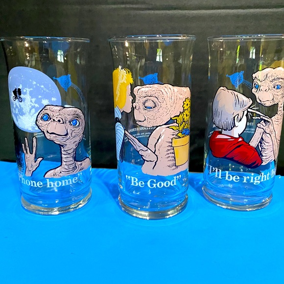 E.T. Extra Terrestrial 1982 Universal Studios Pizza Hut Collector Series Glasses - Picture 2 of 15